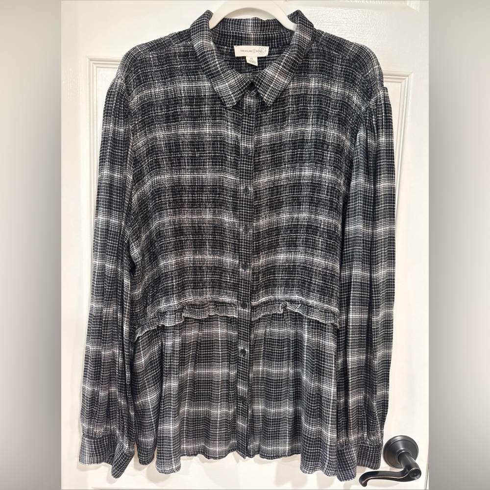 Treasure & Bond Women's 2X Long Sleeve Blouse Smocked Black/White Plaid